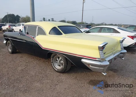 1957 Oldsmobile 98 z USA, uszkodzony, nr VIN 579M22639